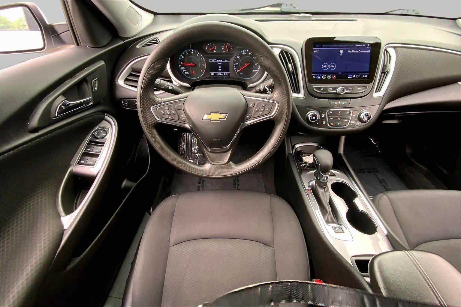 Used 2024 Chevrolet Malibu LT FWD image 6