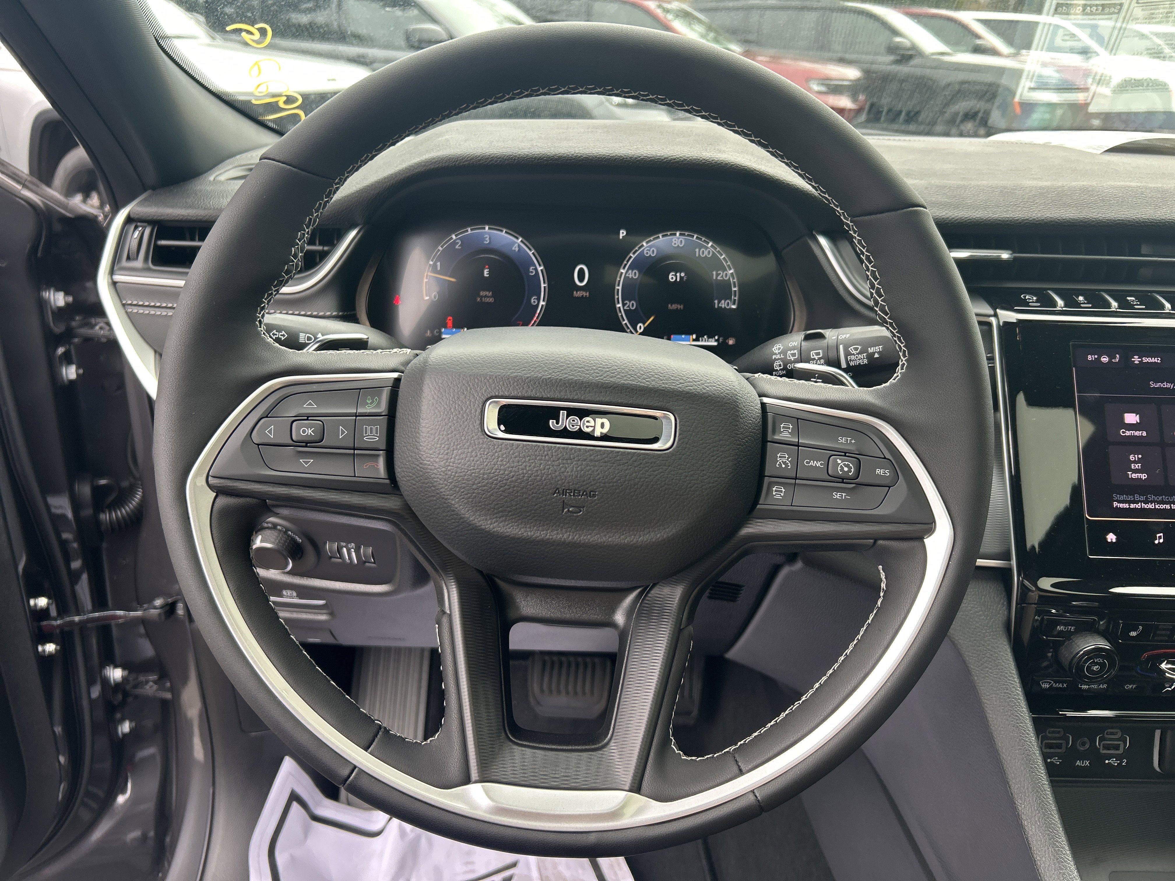 New 2025 Jeep Grand Cherokee Altitude image 39