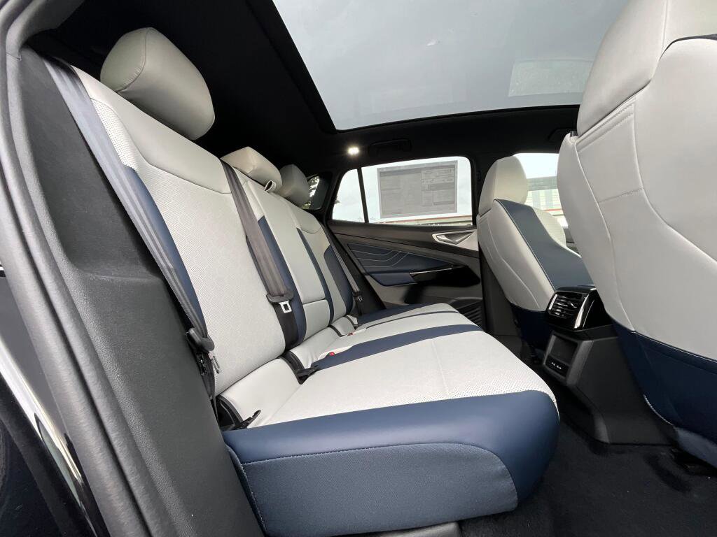 New 2026 Volkswagen ID.4 Pro S image 13