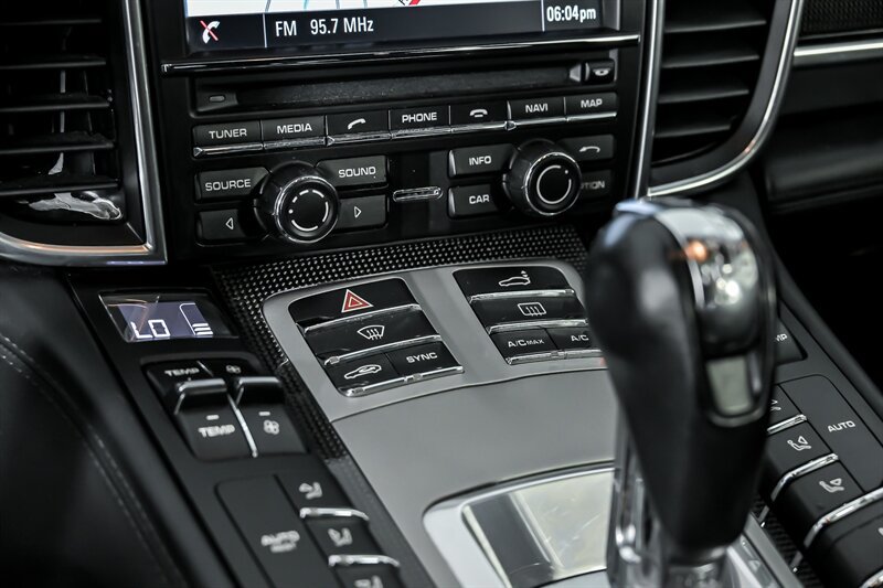 Used 2015 Porsche Panamera GTS AWD/4WD image 30