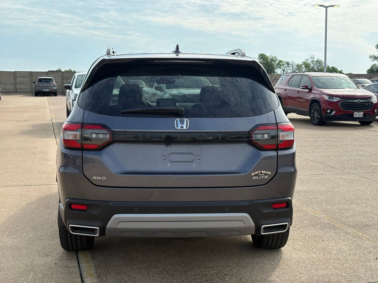 Used 2025 Honda Pilot Elite image 6