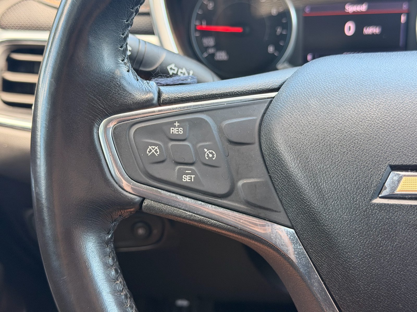 Used 2019 Chevrolet Equinox Premier AWD/4WD image 19