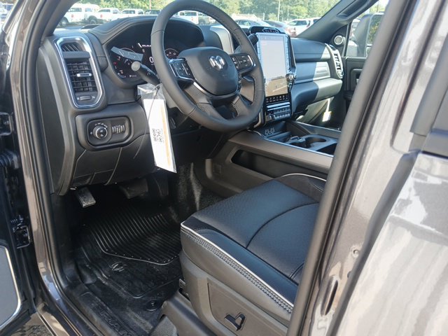 New 2027 RAM 4500 4x4 Crew Cab DRW w/ Laramie Trim Package image 48