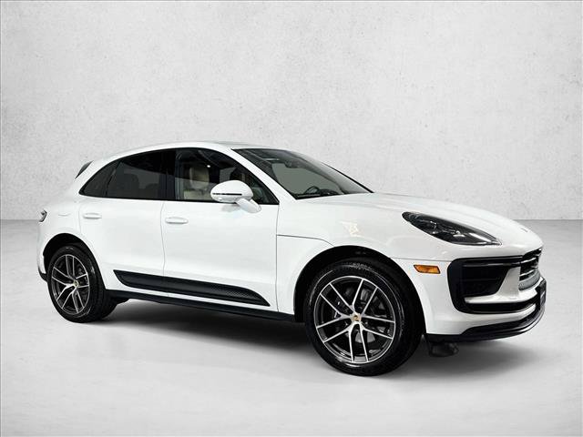 Certified 2026 Porsche Macan Turbo AWD/4WD image 7