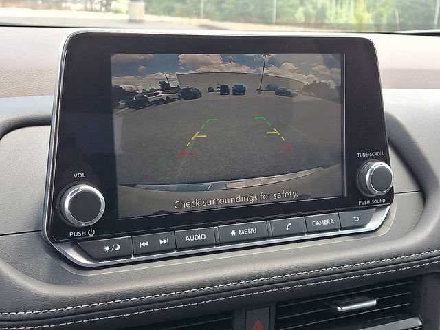 Used 2023 Nissan Rogue SV AWD/4WD image 4