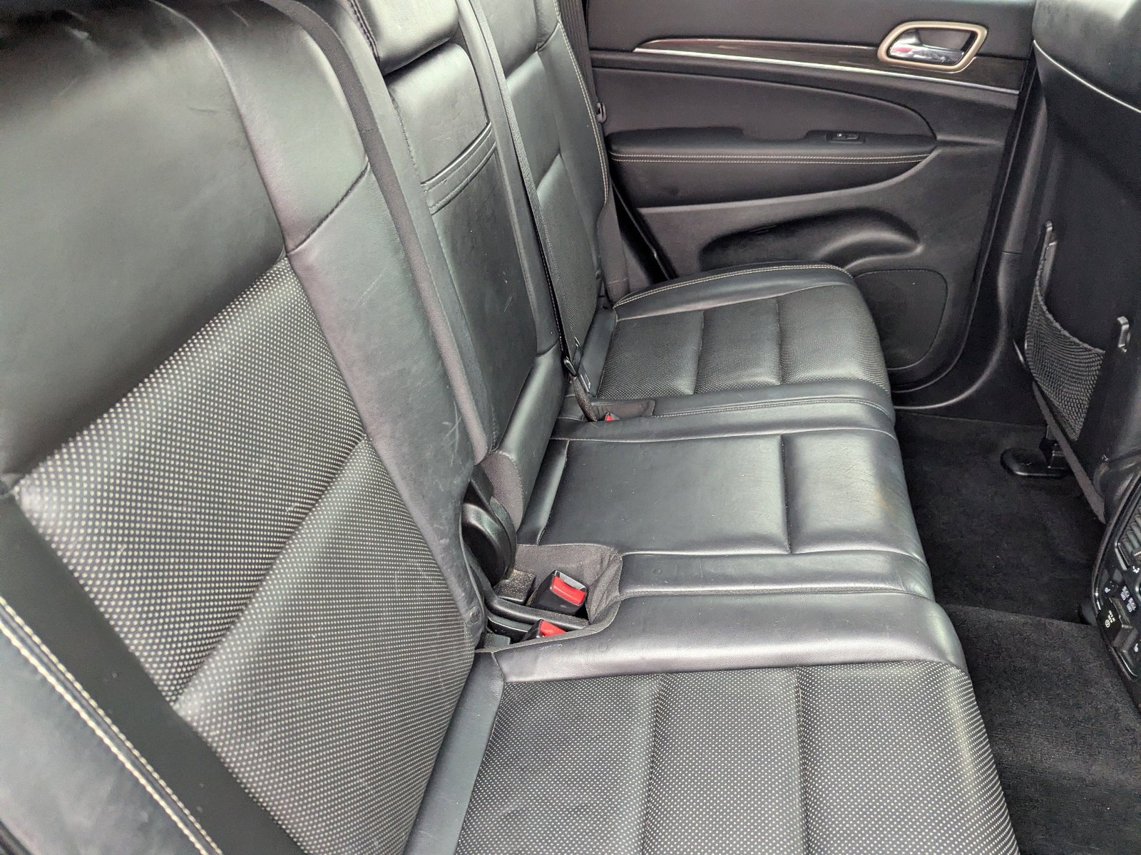 Used 2014 Jeep Grand Cherokee Overland image 13