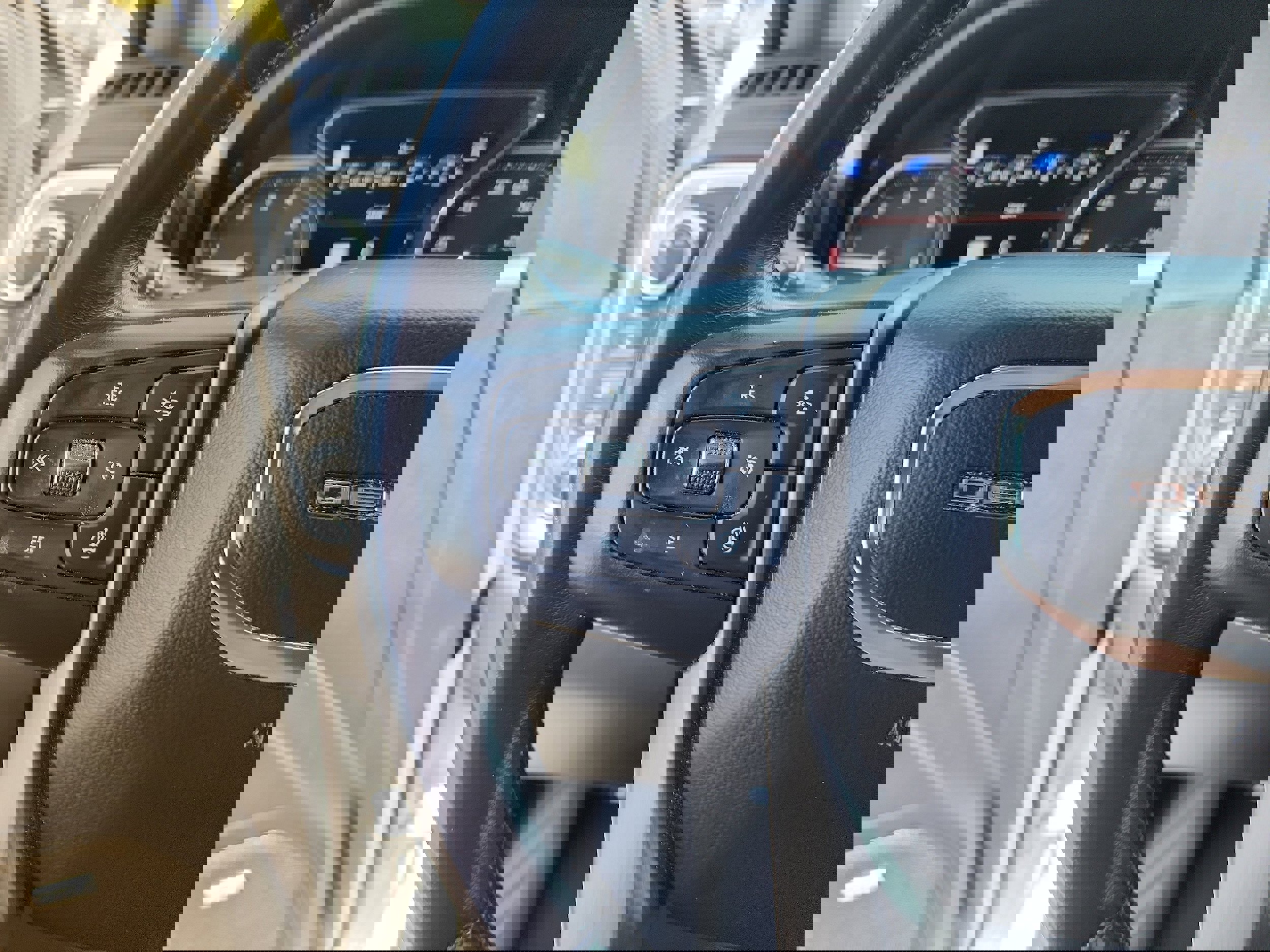 Used 2022 GMC Sierra 2500 Denali w/ Technology Package image 25