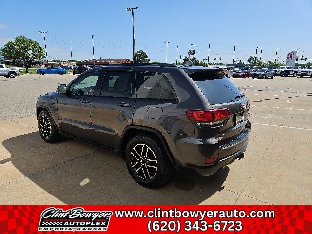 Used 2021 Jeep Grand Cherokee Trailhawk AWD/4WD image 3