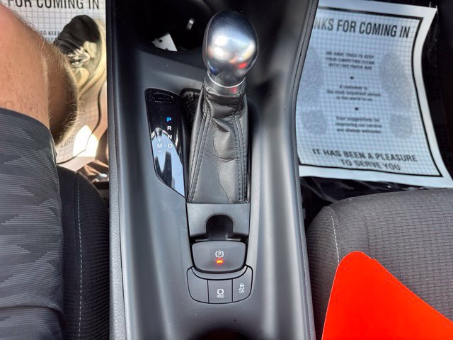 Used 2018 Toyota C-HR XLE FWD image 21