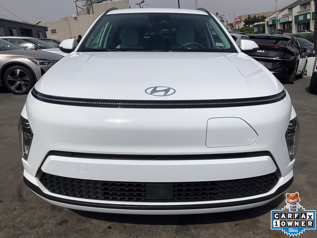 Used 2024 Hyundai Kona SEL FWD image 2