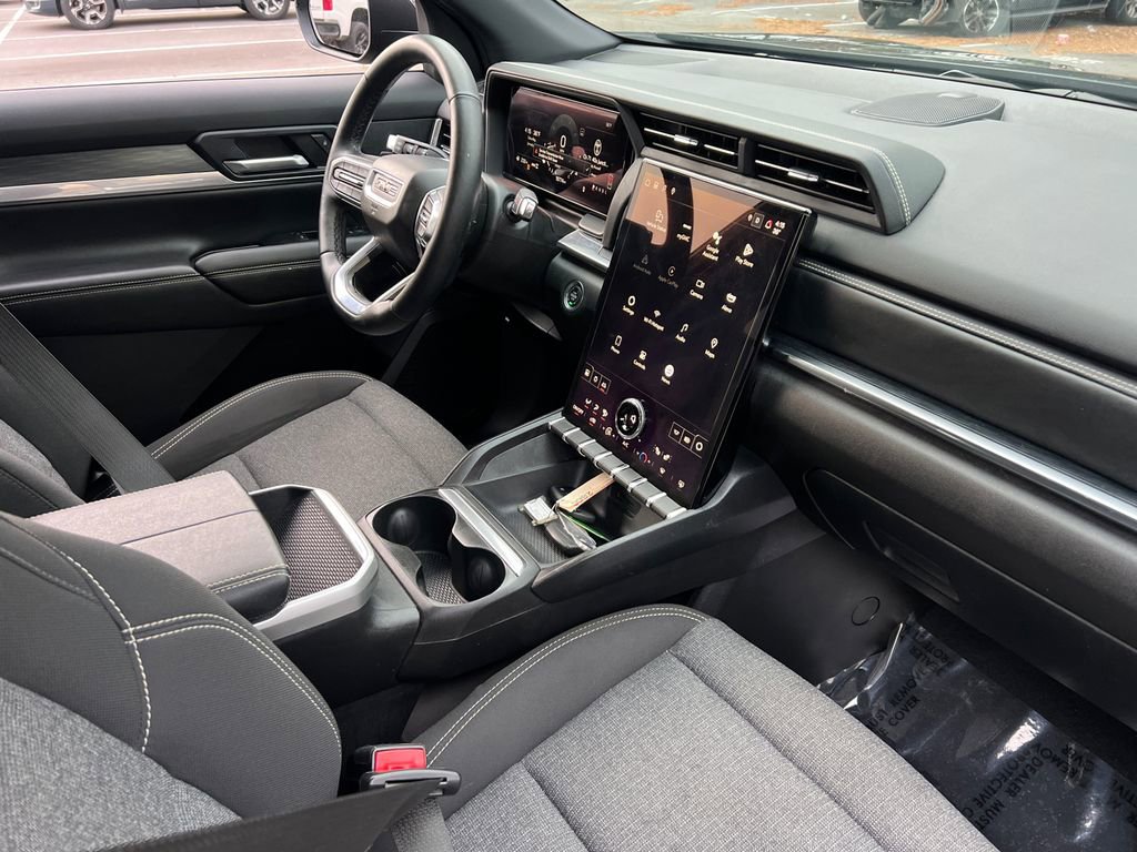 Used 2025 GMC Terrain Elevation image 11