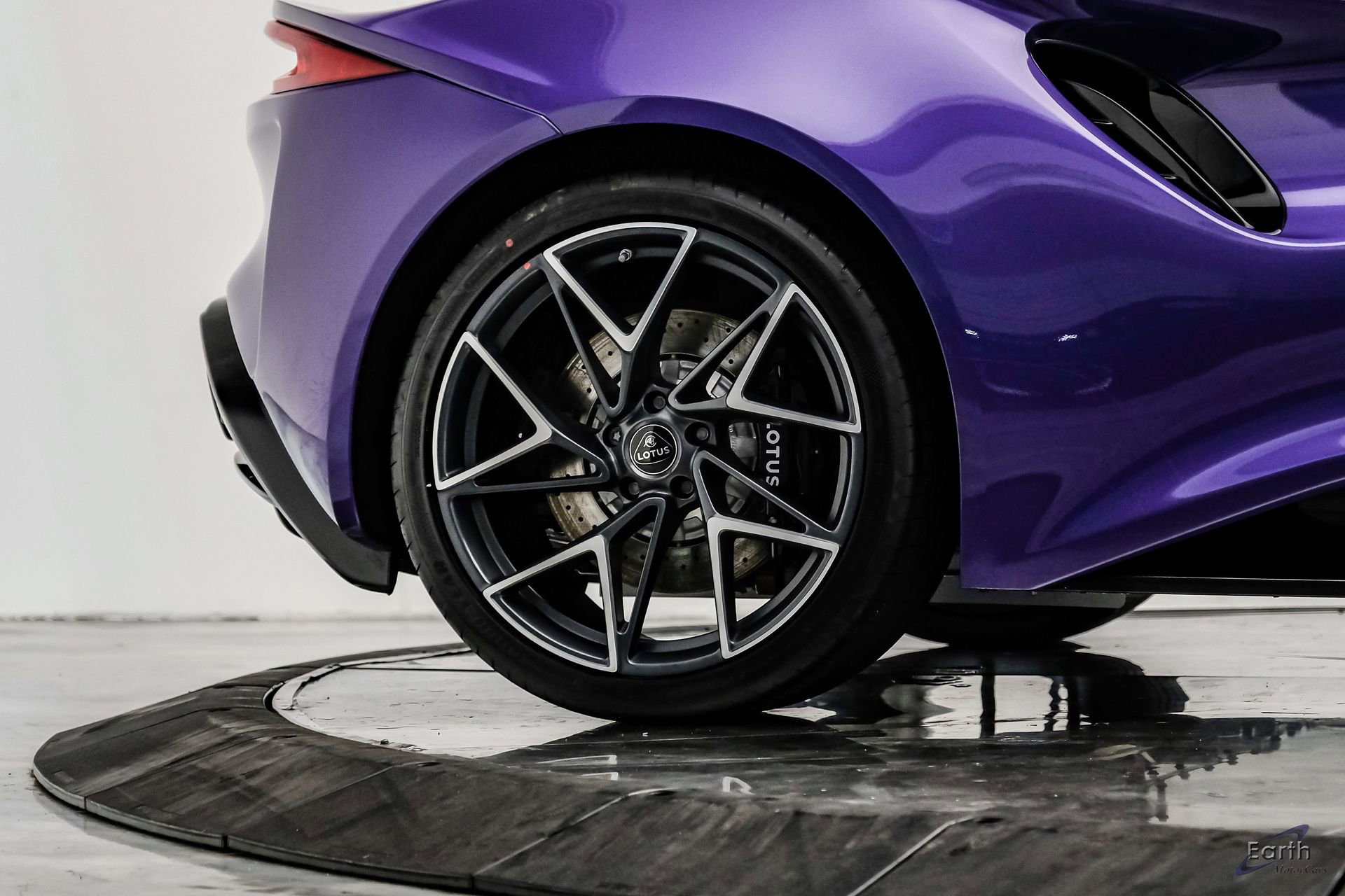 New 2026 Lotus Emira V6 SE RWD image 99