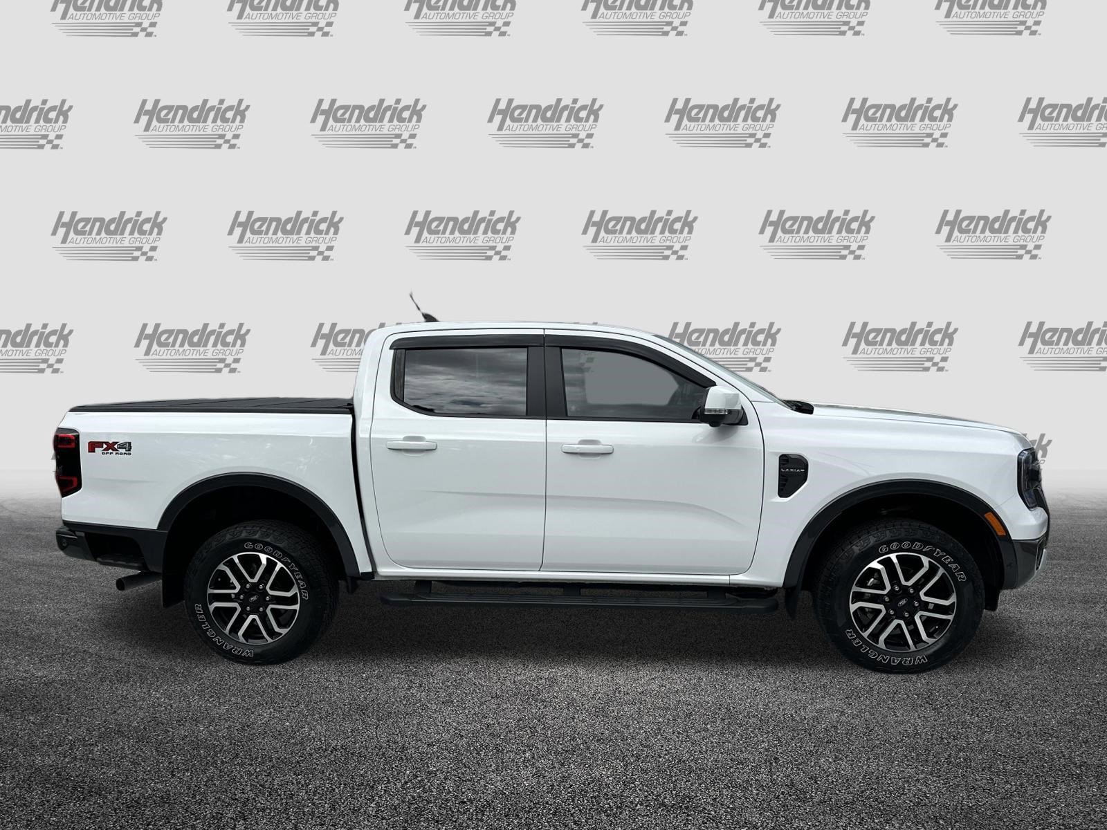 Used 2024 Ford Ranger Lariat w/ FX4 Off-Road Package image 11