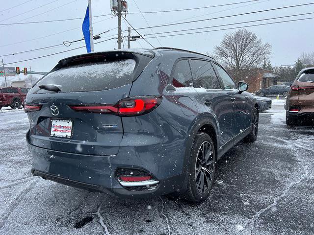 Certified 2025 MAZDA CX-70 Plug-In Hybrid w/ Premium Pkg image 3