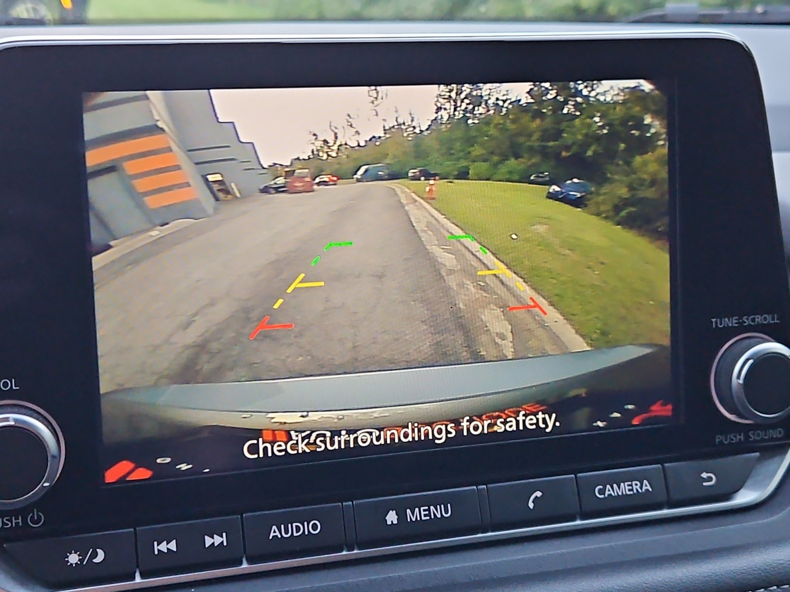 Used 2025 Nissan Rogue SV AWD/4WD image 17