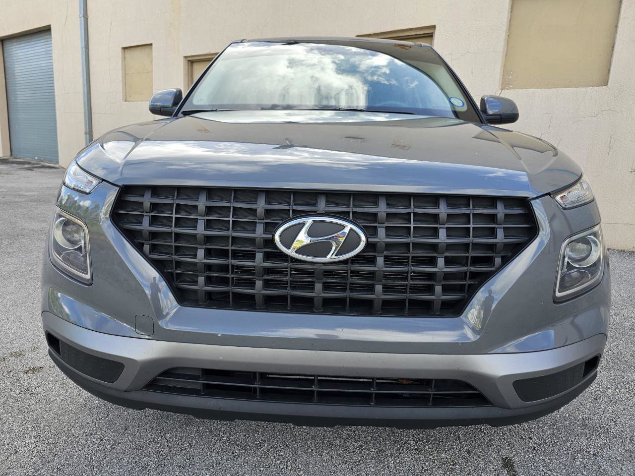 Used 2021 Hyundai Venue SE FWD image 19