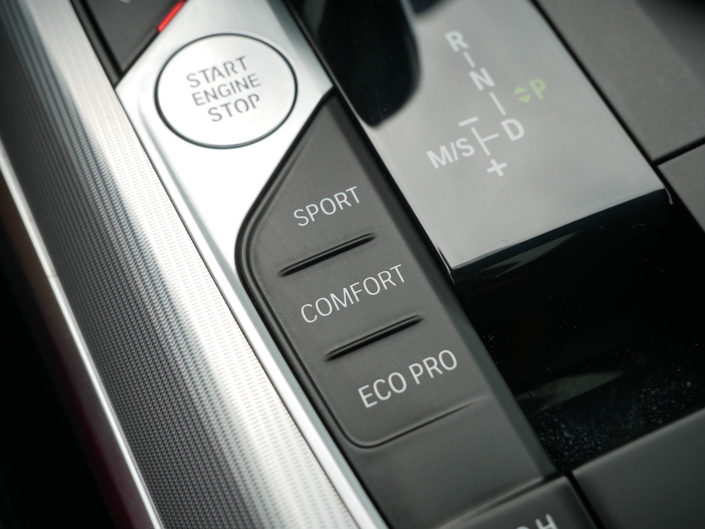 Used 2022 BMW 330i xDrive Sedan w/ Driving Assistance Package image 32