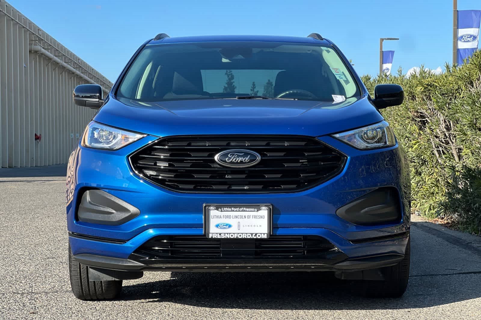 Certified 2024 Ford Edge SE w/ Black Appearance Package image 11