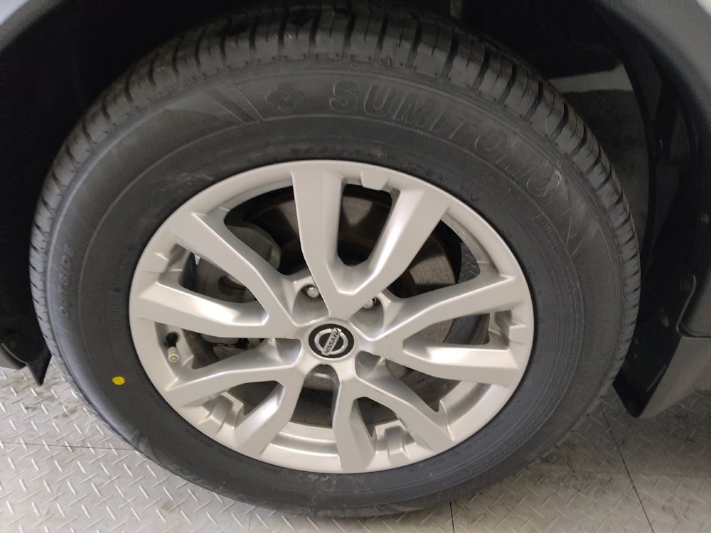 Used 2019 Nissan Rogue SV w/ Premium Package image 31