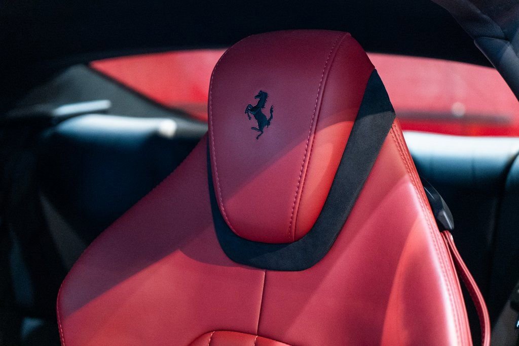 Certified 2022 Ferrari Roma image 6