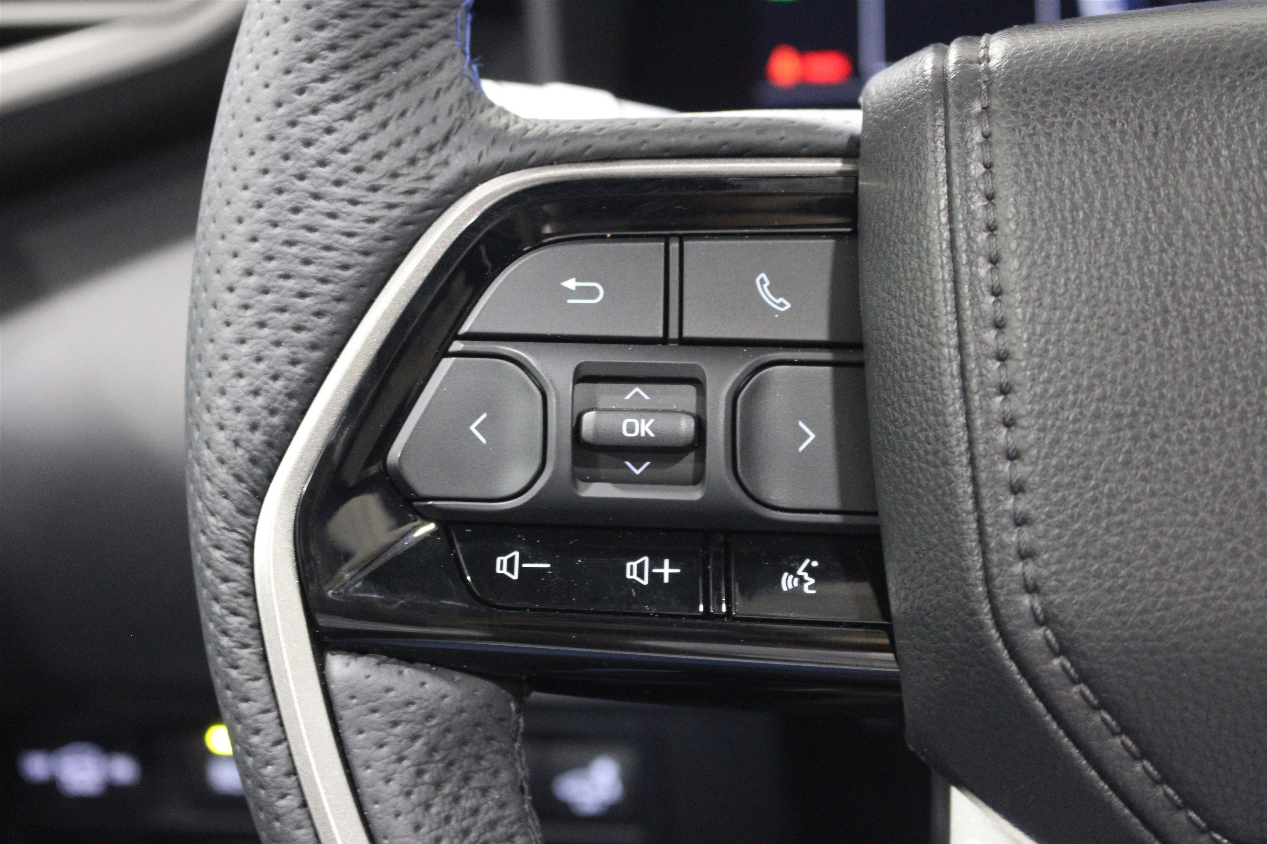 Used 2026 Toyota Sequoia Platinum image 11