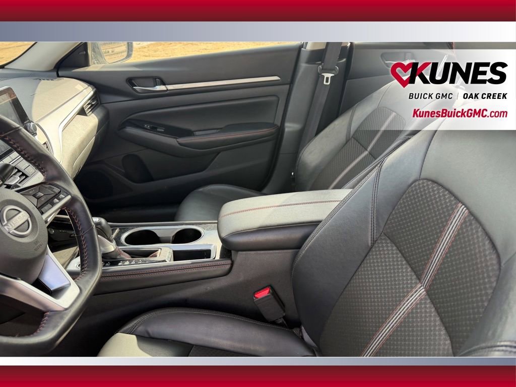 Used 2025 Nissan Altima 2.5 SR image 9
