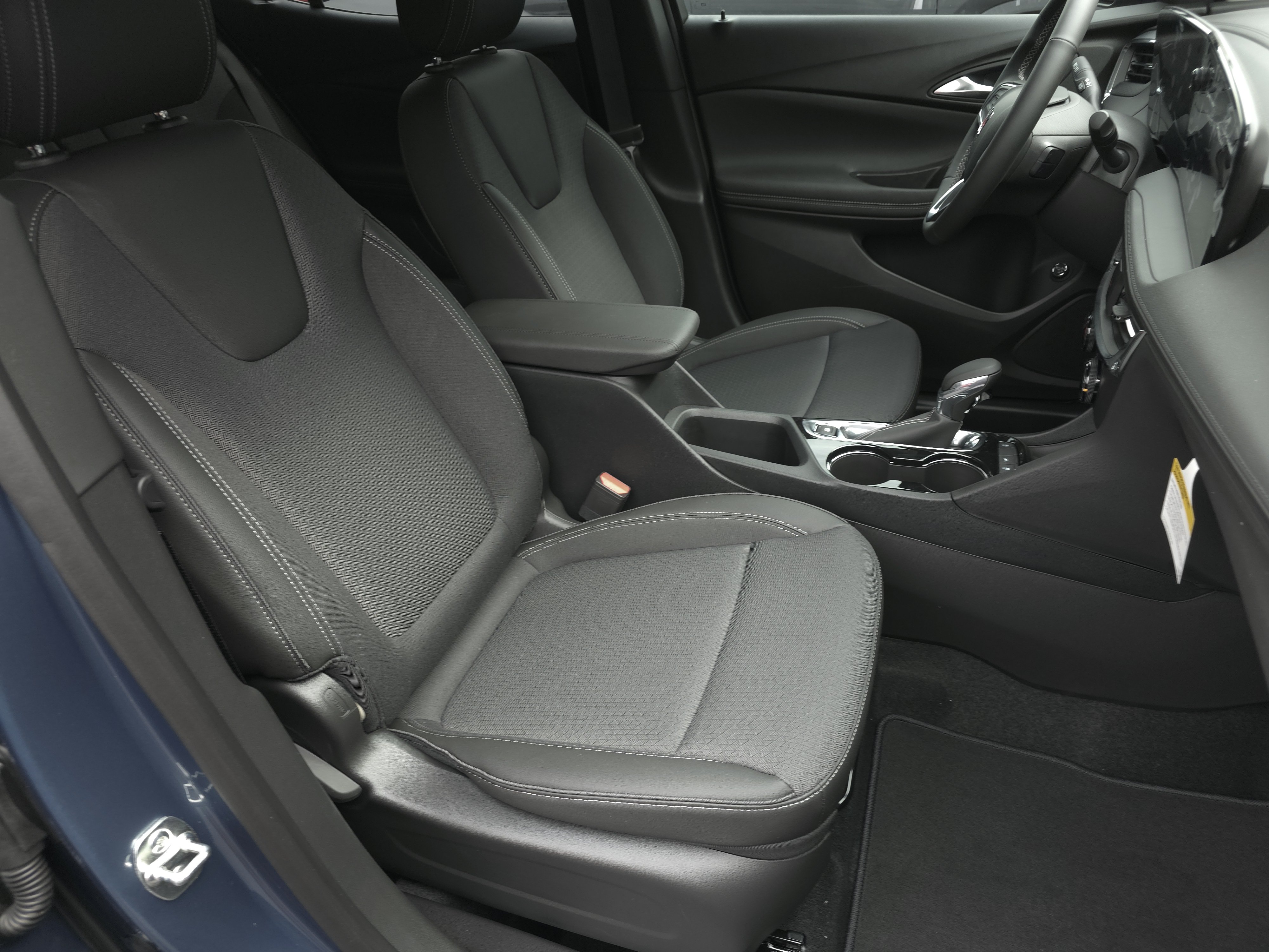 New 2026 Buick Encore GX Preferred w/ Comfort Package FWD image 34