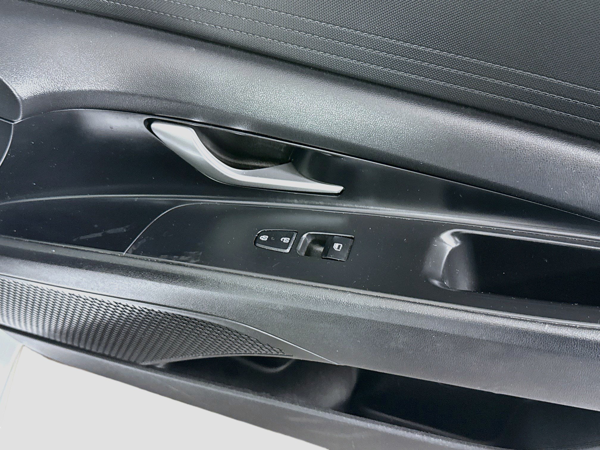 Used 2021 Hyundai Elantra SEL FWD image 31