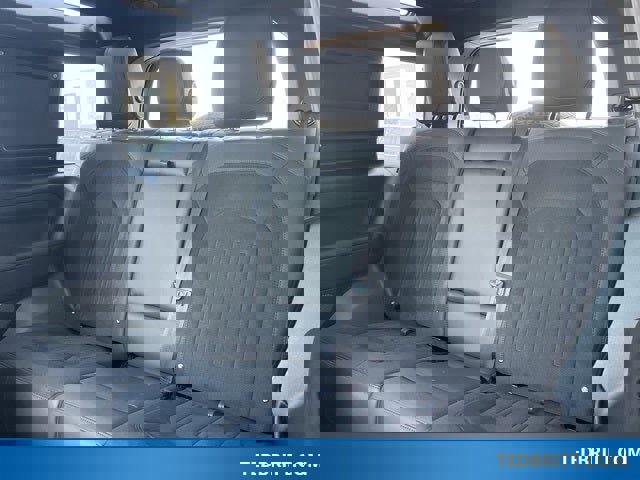 Used 2024 Land Rover Defender 90 V8 image 15