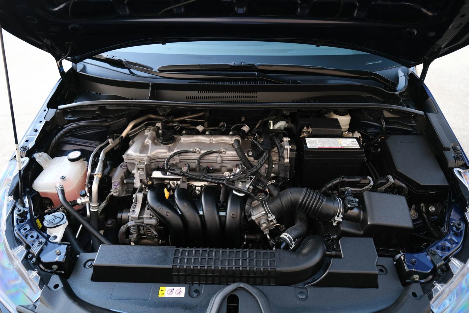 Used 2021 Toyota Corolla LE image 18