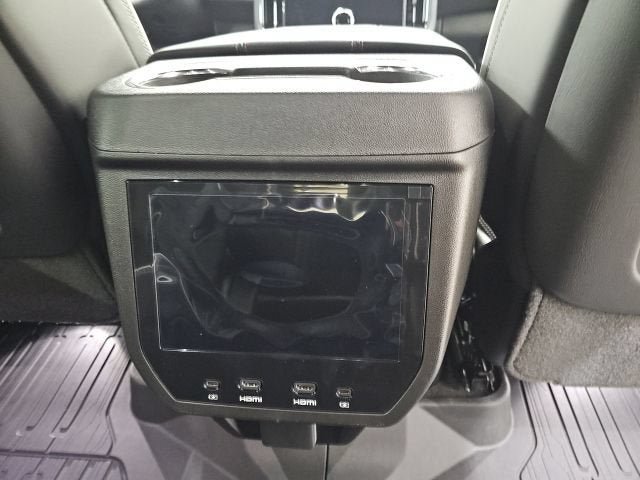 New 2026 GMC Yukon AT4 Ultimate w/ LPO, Floor Liner Package AWD/4WD image 12
