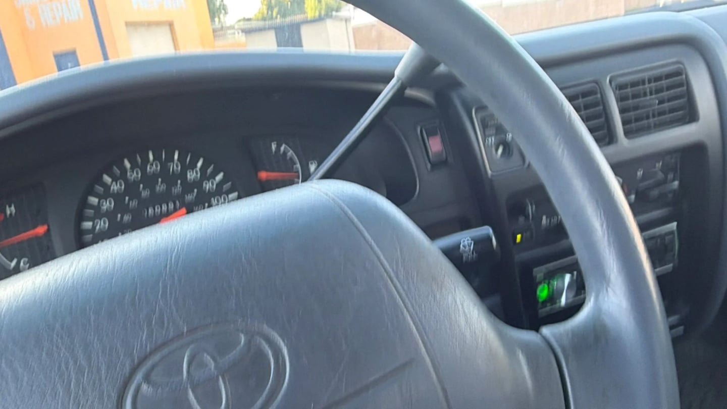 Used 2000 Toyota Tacoma 2WD Xtracab image 19
