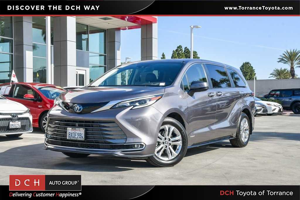 Used 2021 Toyota Sienna Platinum