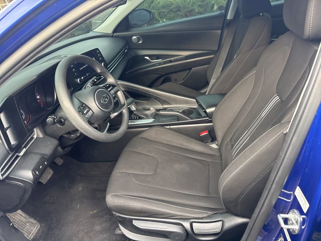 Used 2022 Hyundai Elantra SEL image 5