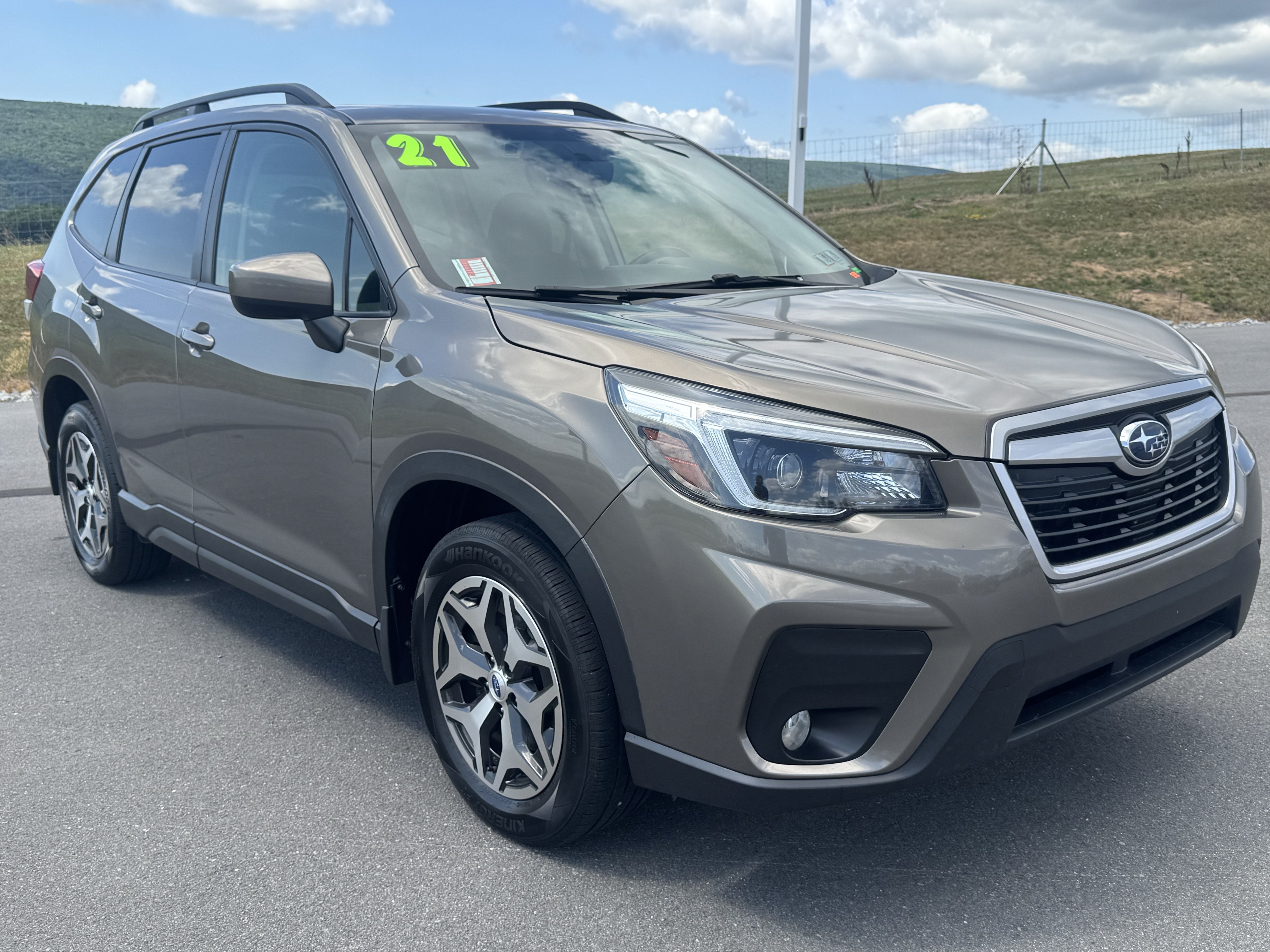 Used 2021 Subaru Forester Premium w/ Popular Package #1
