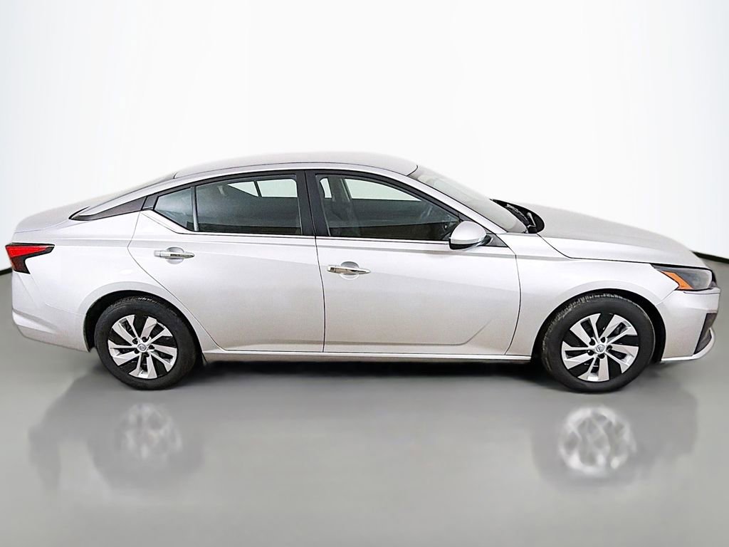 Used 2023 Nissan Altima 2.5 S image 9