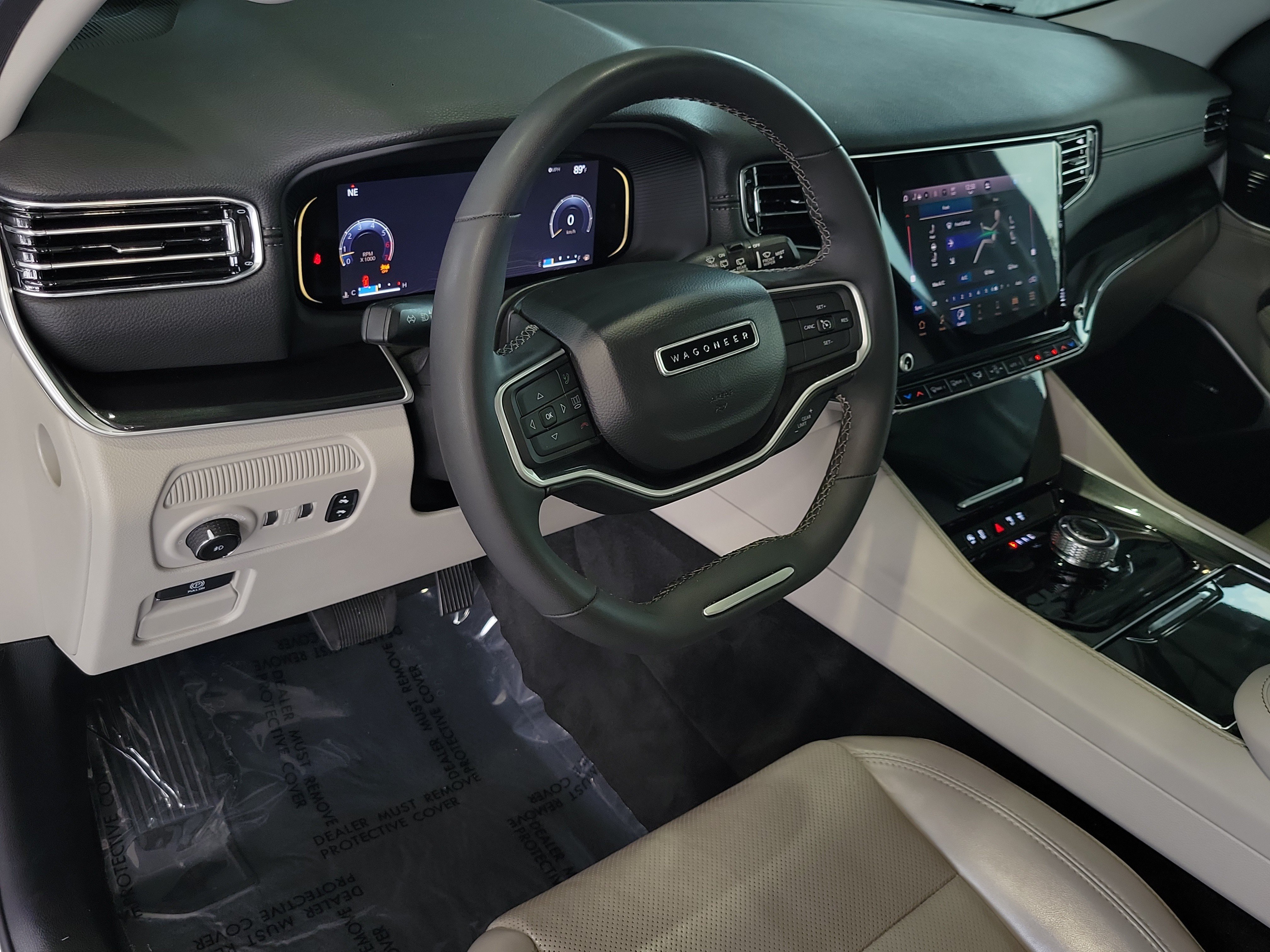 Certified 2022 Jeep Wagoneer Series I RWD image 17