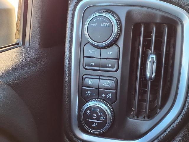 Used 2022 GMC Sierra 3500 Denali w/ Denali Ultimate Package image 15