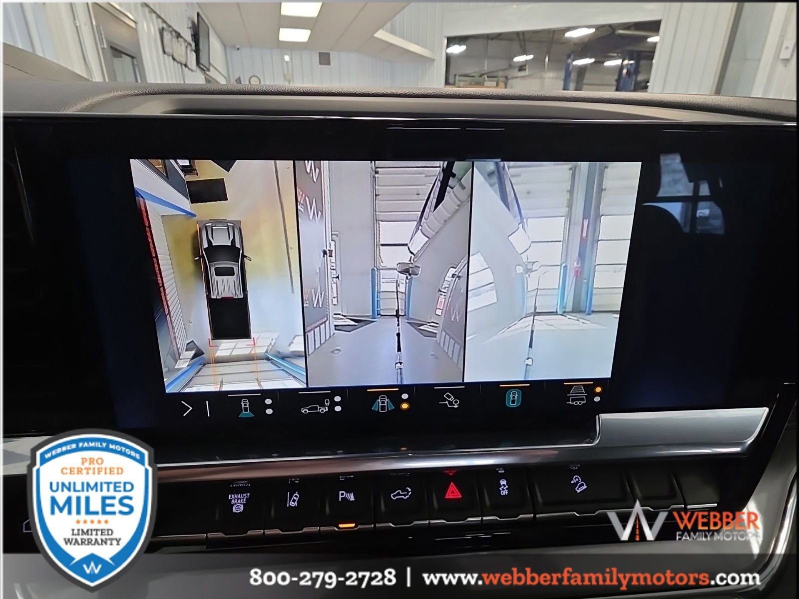 Used 2024 Chevrolet Silverado 3500 High Country w/ High Country Premium Package AWD/4WD image 34