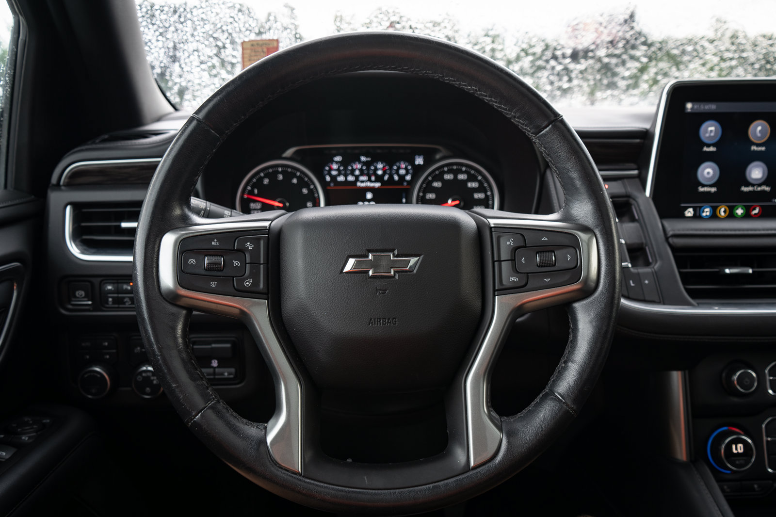Used 2021 Chevrolet Tahoe Z71 w/ Z71 Off-Road Package AWD/4WD image 26