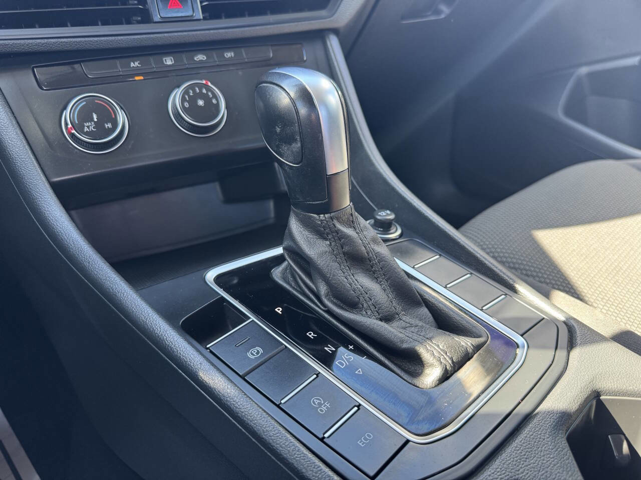 Used 2019 Volkswagen Jetta S w/ Driver Assistance Package image 19