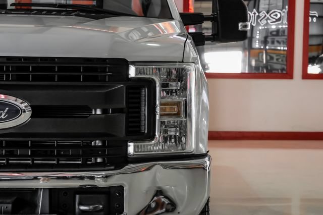 Used 2018 Ford F250 XL w/ Power Equipment Group AWD/4WD image 49