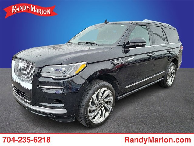 Used 2022 Lincoln Navigator Reserve video 1