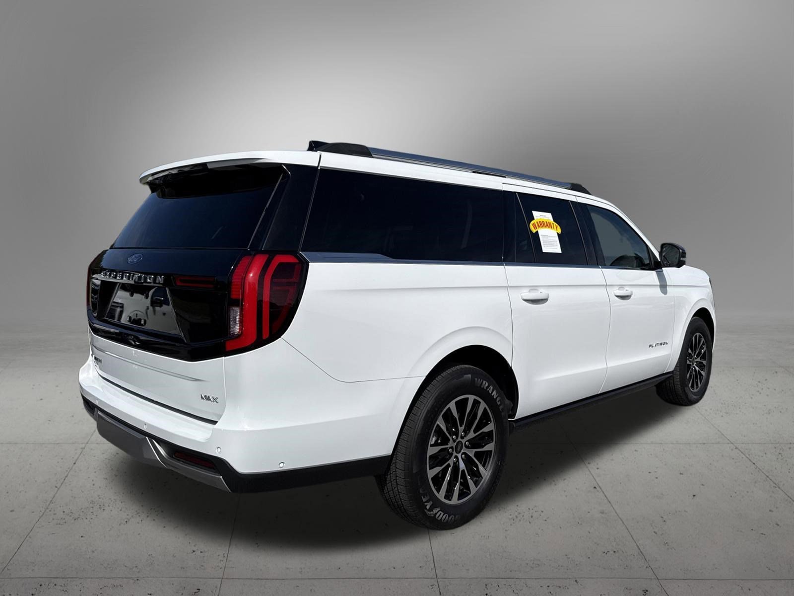 Used 2025 Ford Expedition Max Platinum AWD/4WD image 4