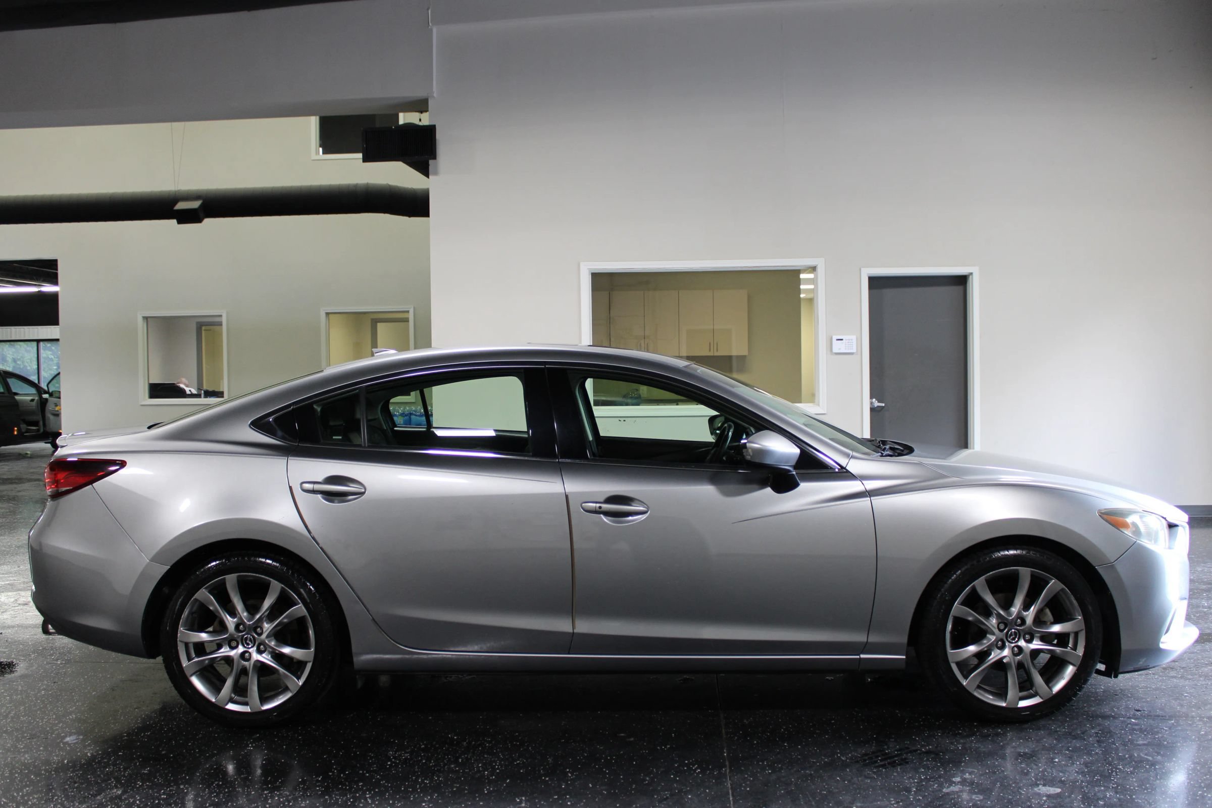 Used 2014 MAZDA MAZDA6 Grand Touring FWD image 2