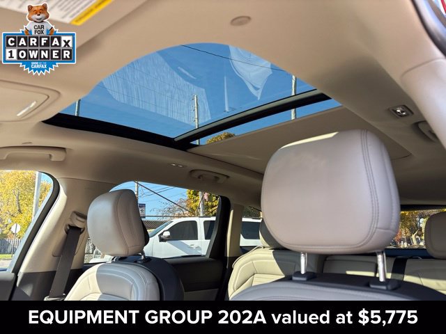 Used 2024 Lincoln Nautilus Reserve w/ Equipment Group 202A AWD/4WD image 3