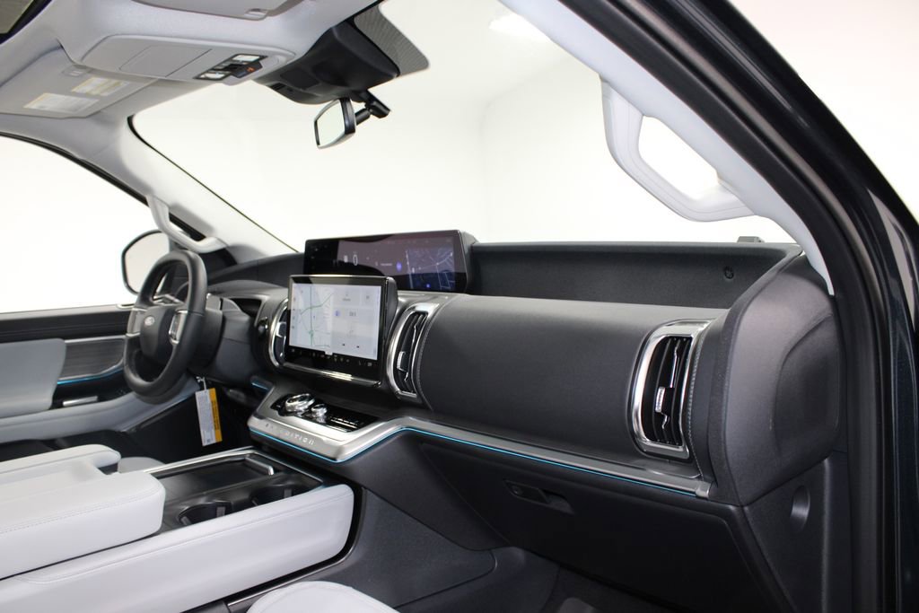 New 2026 Ford Expedition Max Platinum image 31