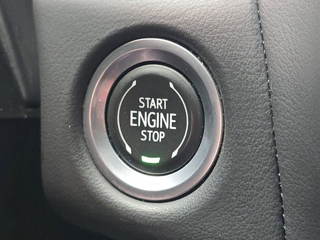 Used 2023 GMC Yukon SLE AWD/4WD image 33