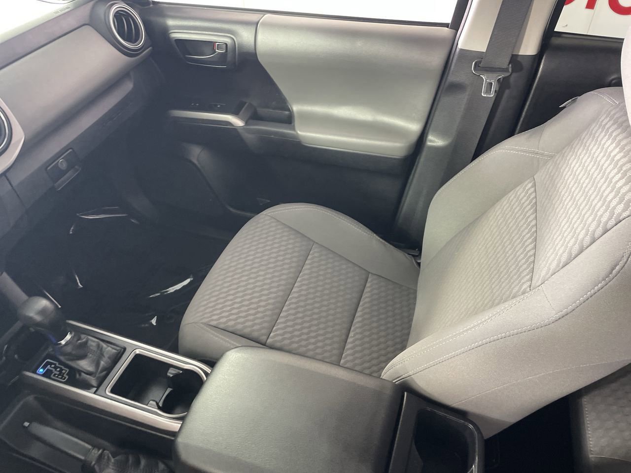 Used 2022 Toyota Tacoma SR5 image 20