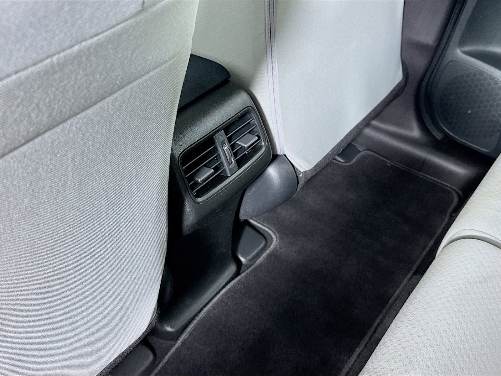 Used 2016 Honda CR-V LX image 23